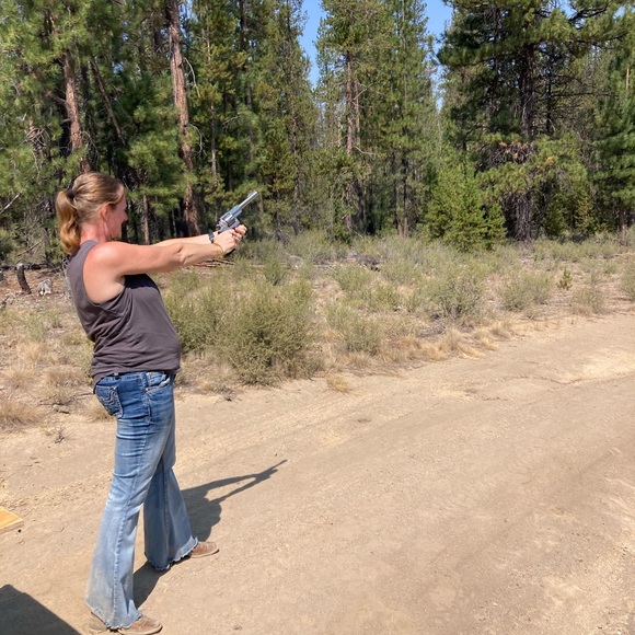 Meet your Posher, Laura - Picture 7 of 8